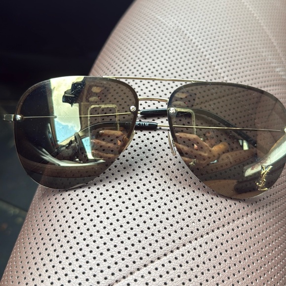 Authentic ysl aviator sunglasses. Gold tone - Picture 1 of 4